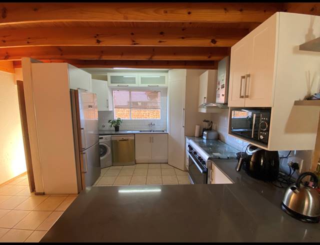4 BEDROOM FREEHOLD FOR SALE IN RAVENSWOOD